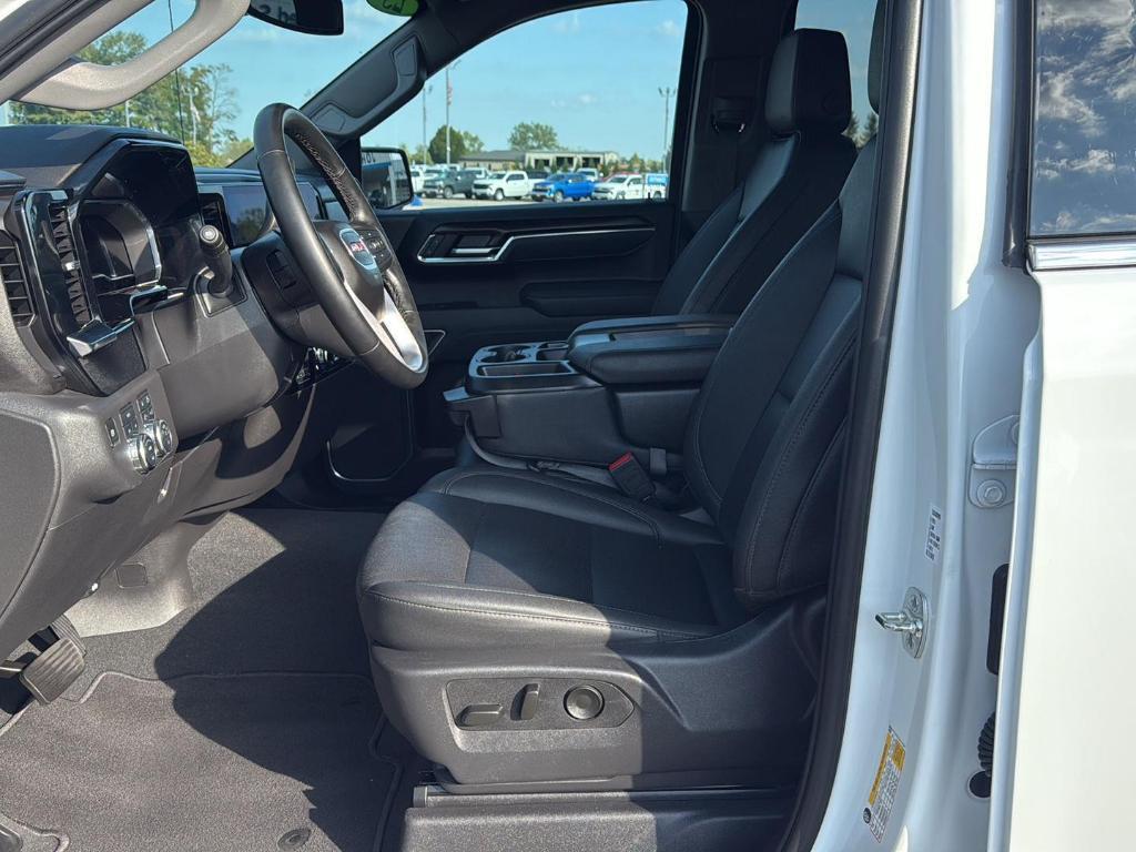 used 2025 GMC Sierra 1500 car, priced at $49,895