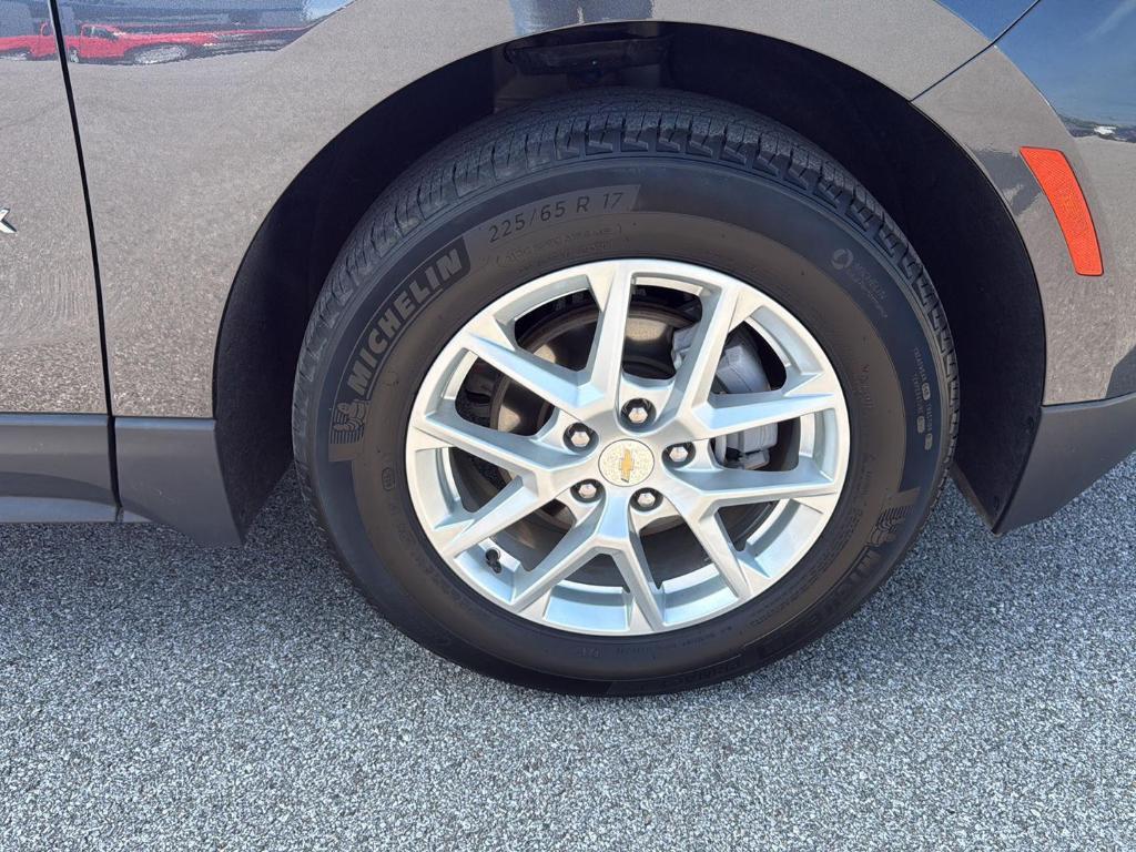 used 2023 Chevrolet Equinox car, priced at $25,000