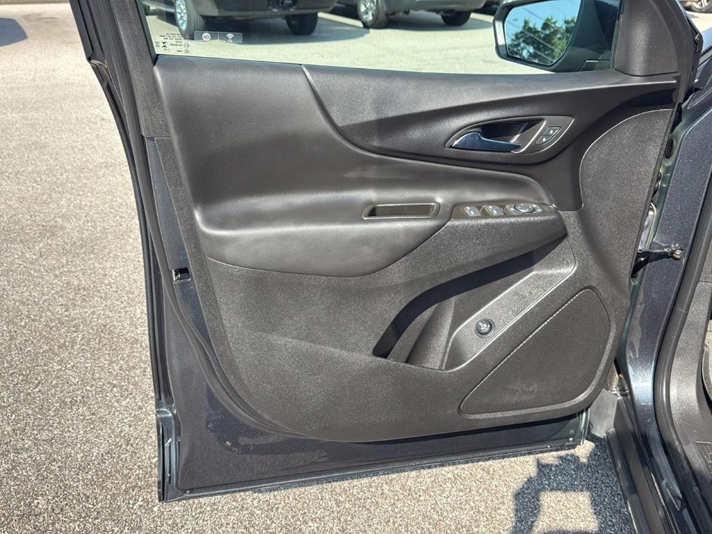 used 2023 Chevrolet Equinox car, priced at $25,000