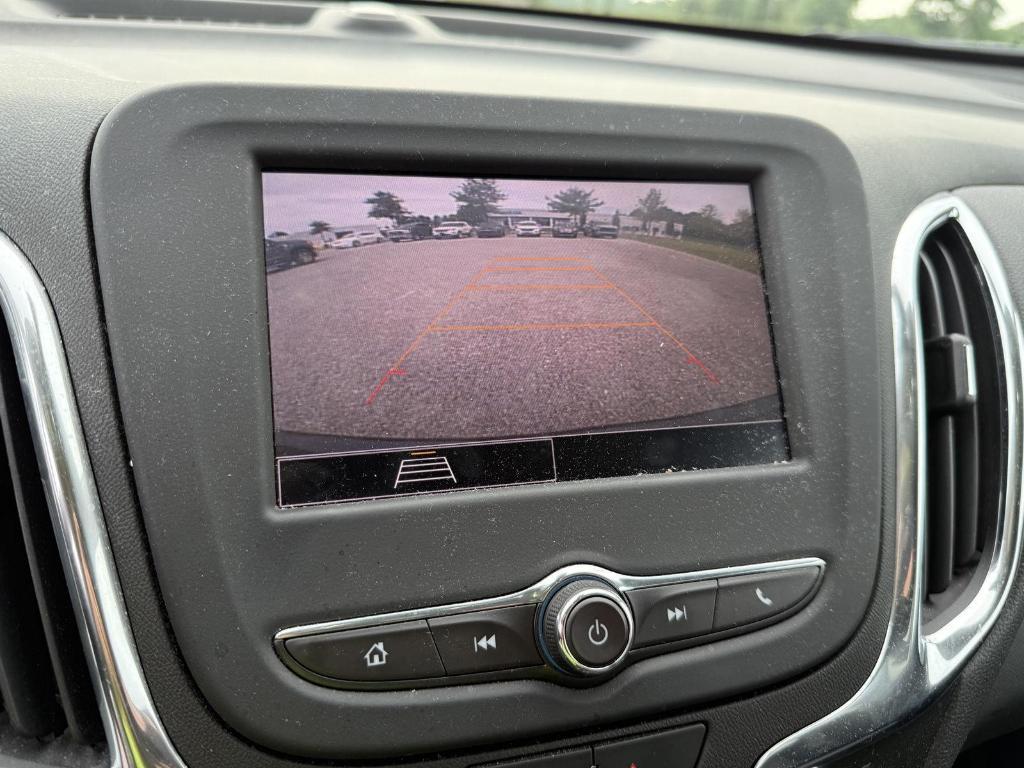 used 2023 Chevrolet Equinox car, priced at $25,995
