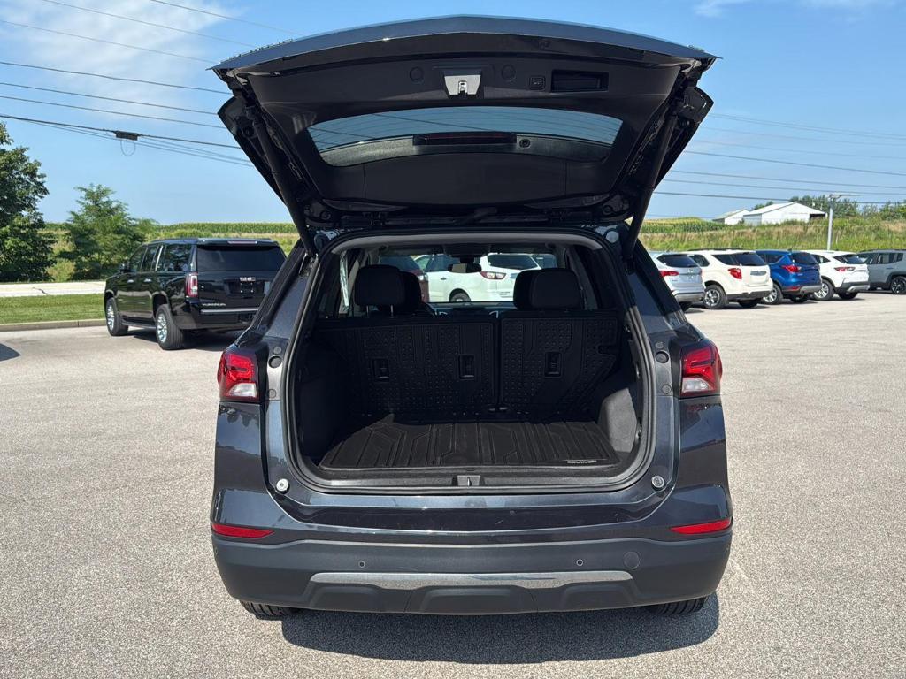 used 2023 Chevrolet Equinox car, priced at $25,000