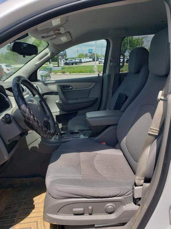 used 2017 Chevrolet Traverse car, priced at $12,895
