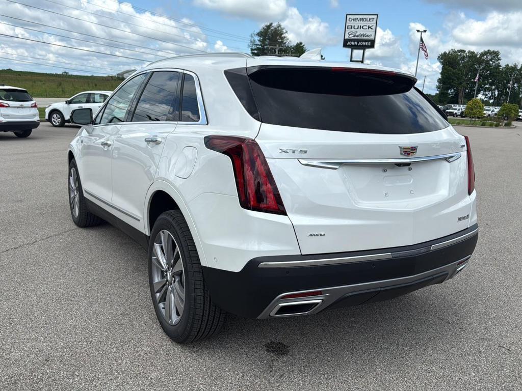 new 2025 Cadillac XT5 car, priced at $58,390