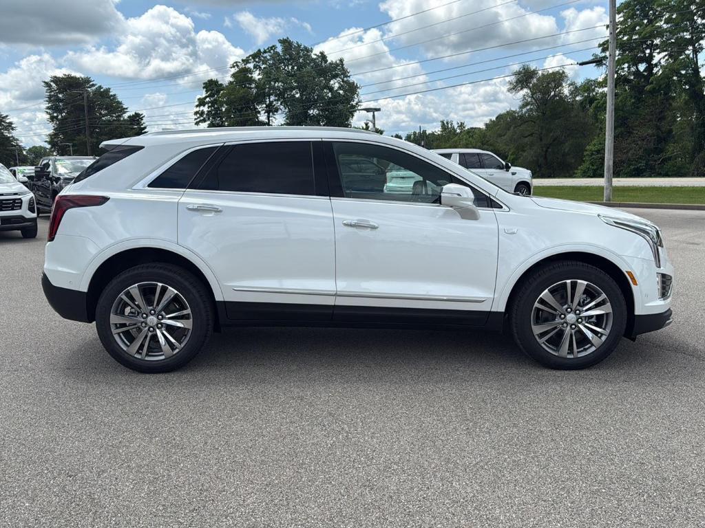 new 2025 Cadillac XT5 car, priced at $58,390