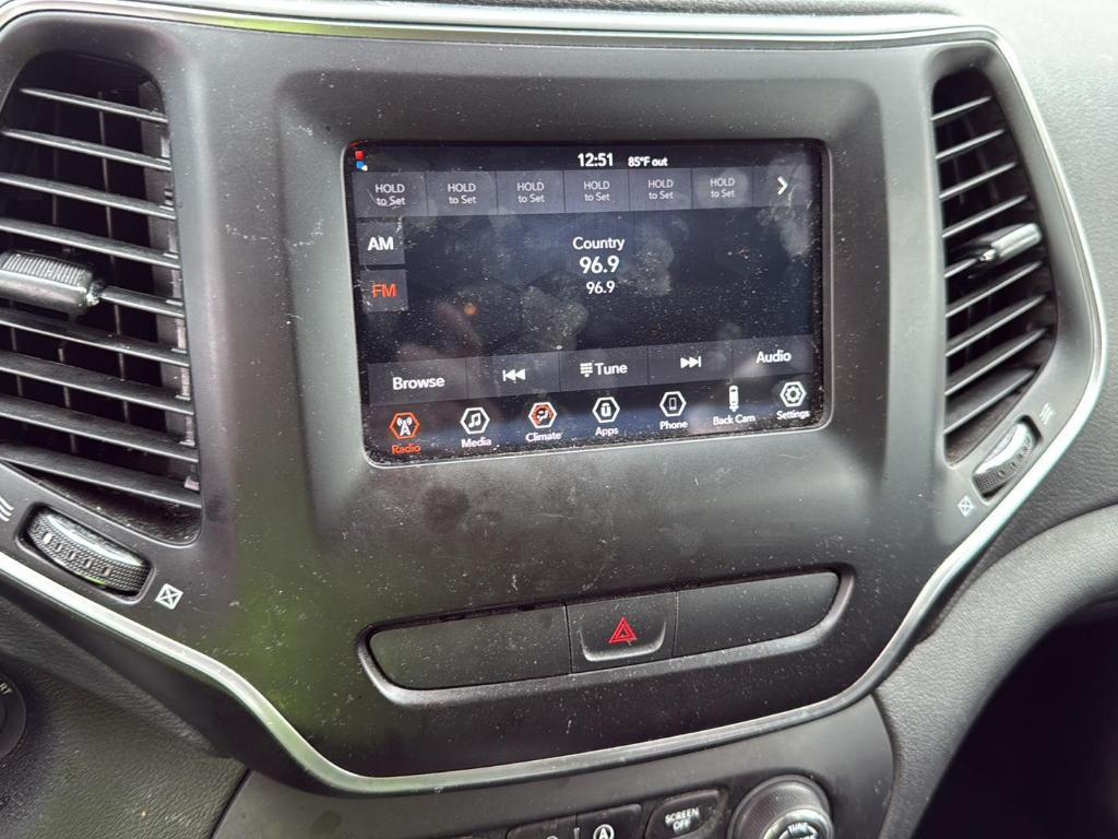 used 2019 Jeep Cherokee car, priced at $15,995