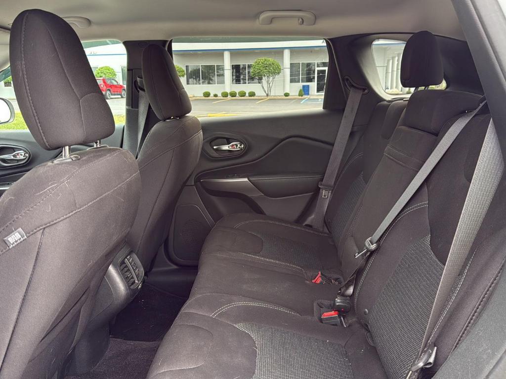 used 2019 Jeep Cherokee car, priced at $15,995