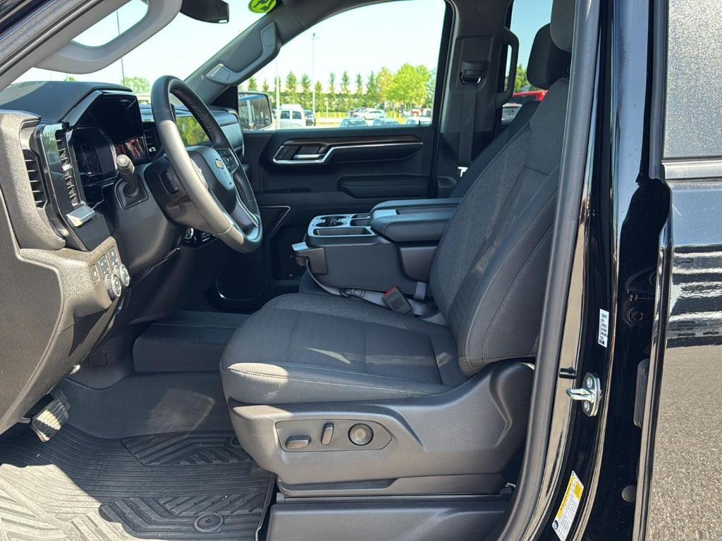 used 2024 Chevrolet Silverado 1500 car, priced at $49,995