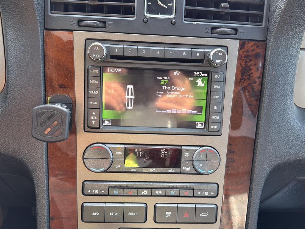 used 2014 Lincoln Navigator car, priced at $8,995