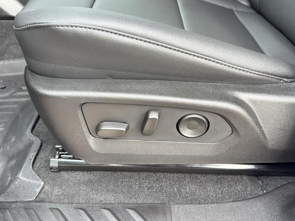 new 2026 Chevrolet Colorado car, priced at $44,900