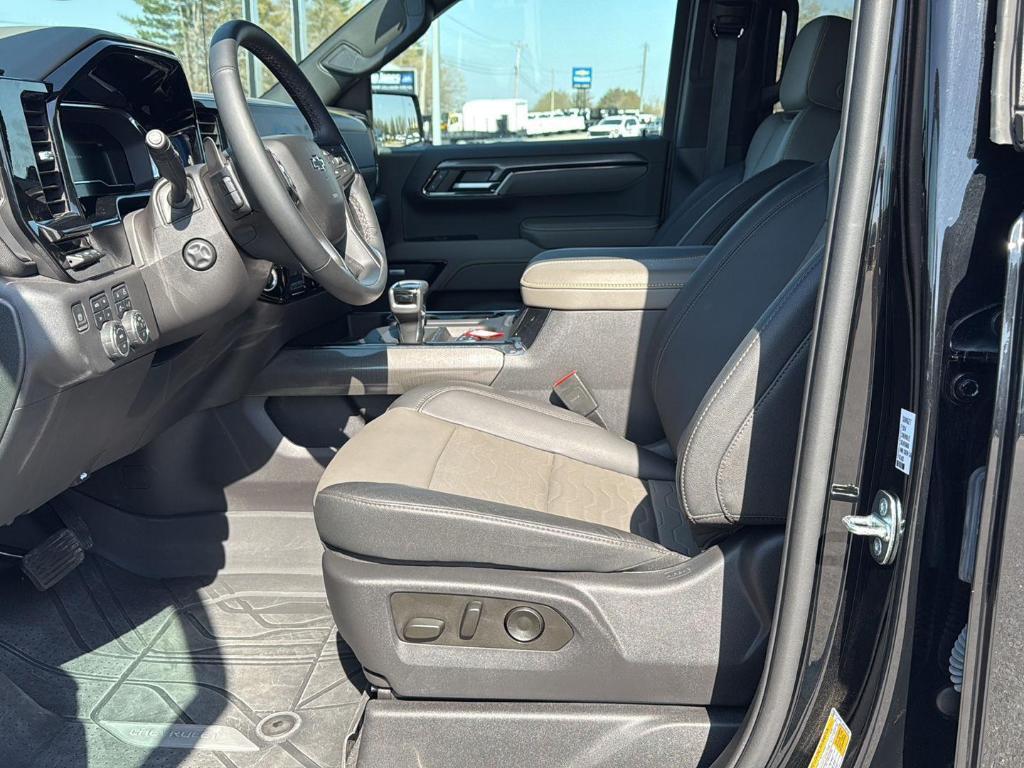 used 2024 Chevrolet Silverado 1500 car, priced at $68,995