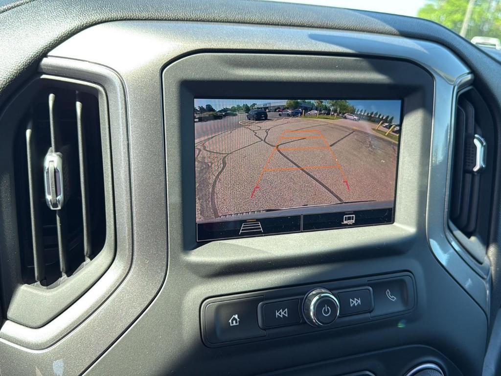 new 2025 Chevrolet Silverado 1500 car, priced at $43,005