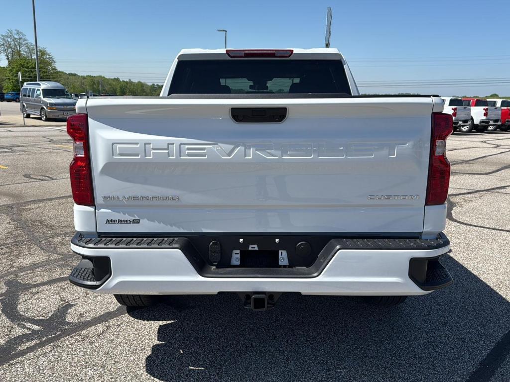new 2025 Chevrolet Silverado 1500 car, priced at $43,005
