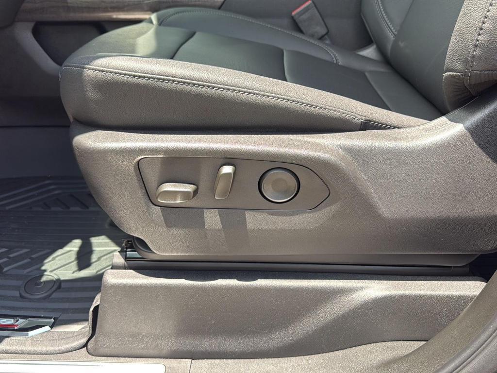 new 2025 Chevrolet Silverado 2500 car, priced at $82,070