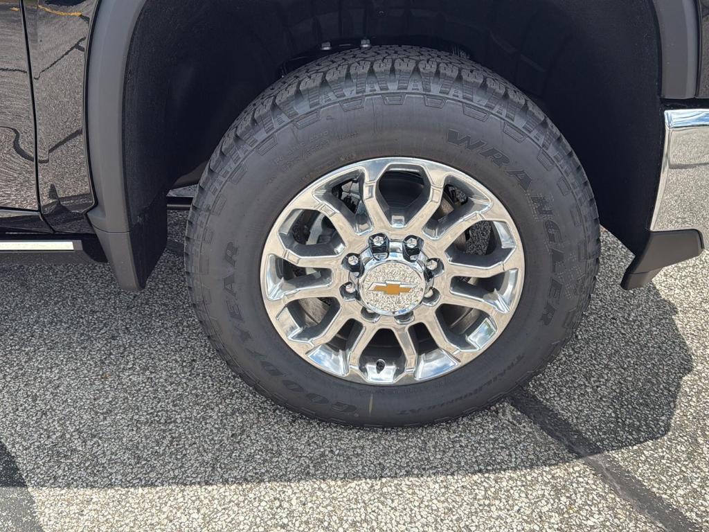 new 2025 Chevrolet Silverado 2500 car, priced at $82,070