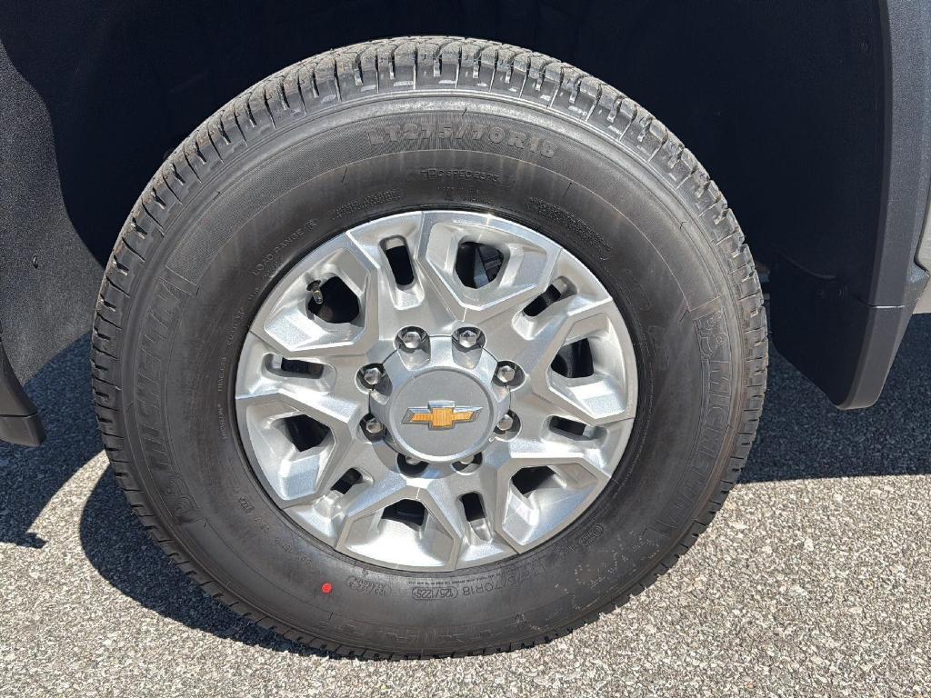 new 2025 Chevrolet Silverado 3500 car, priced at $55,745