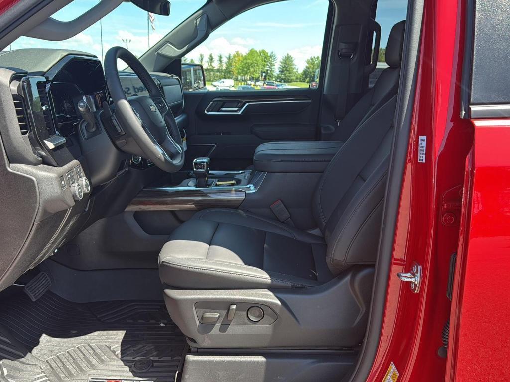 new 2025 Chevrolet Silverado 1500 car, priced at $57,070