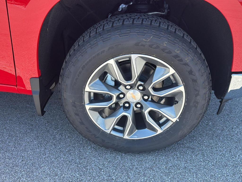 new 2025 Chevrolet Silverado 1500 car, priced at $57,070