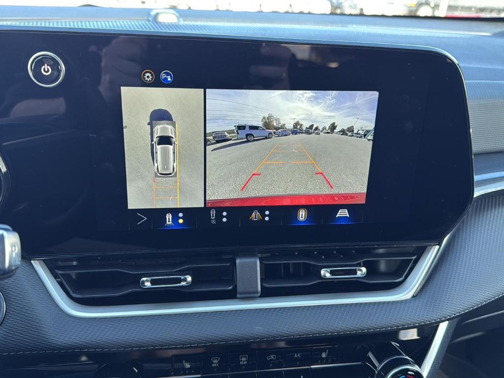 new 2026 Chevrolet Equinox car, priced at $32,260