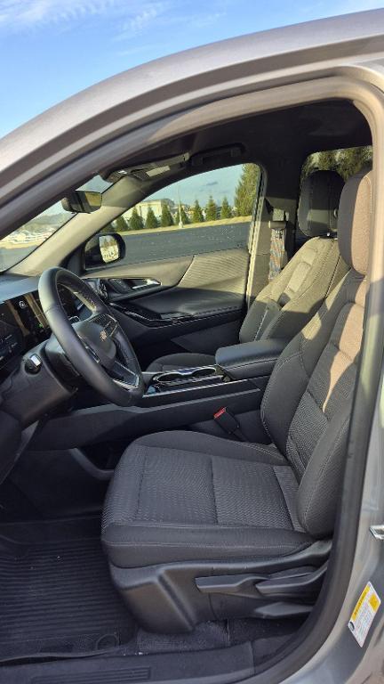 used 2025 Chevrolet Equinox car, priced at $27,445