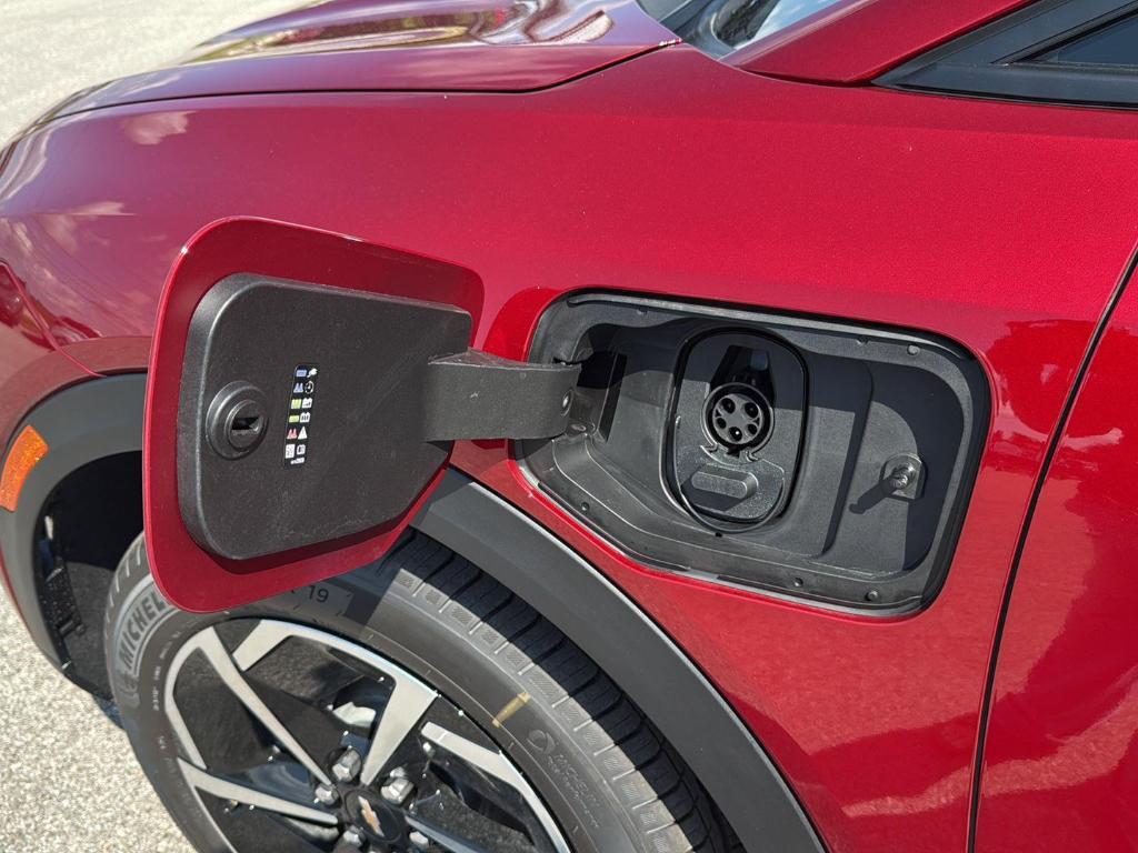 new 2025 Chevrolet Equinox EV car, priced at $34,885