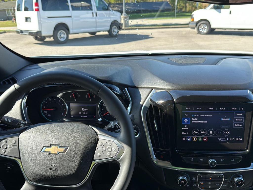 used 2022 Chevrolet Traverse car, priced at $27,745