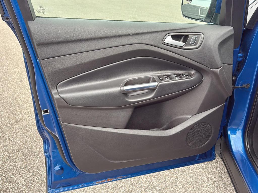 used 2019 Ford Escape car, priced at $13,550