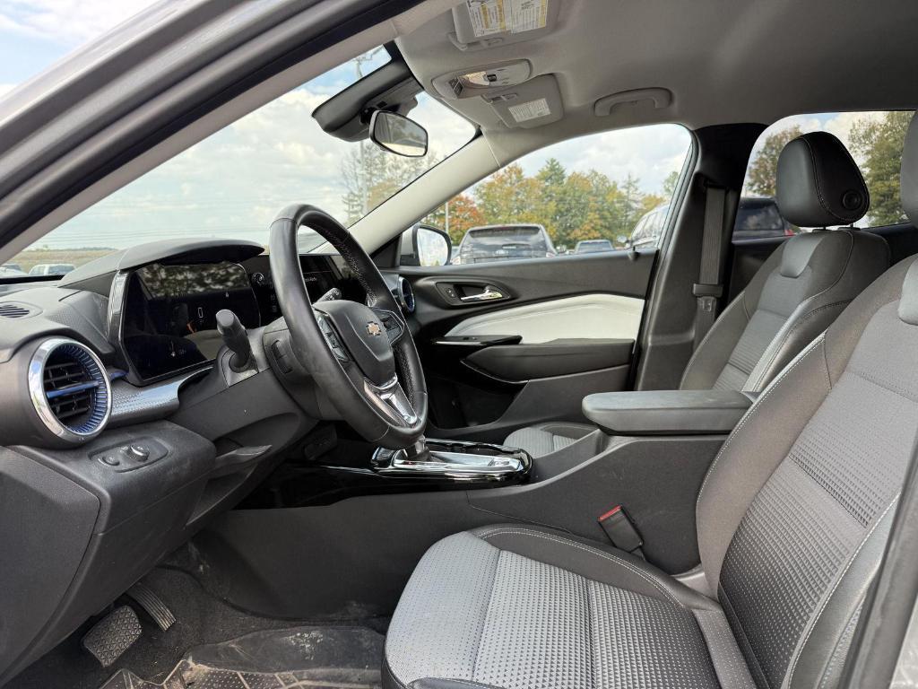used 2024 Chevrolet Trax car, priced at $22,395