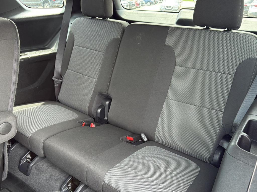 used 2023 Chevrolet Traverse car, priced at $30,895