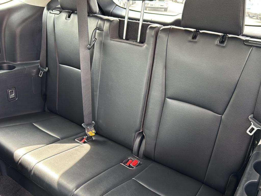 used 2023 Toyota Highlander car, priced at $40,500