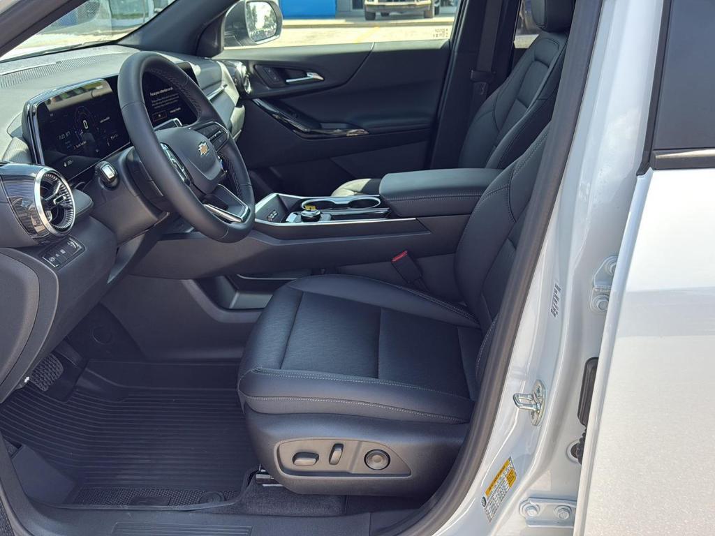 new 2026 Chevrolet Equinox car, priced at $32,380