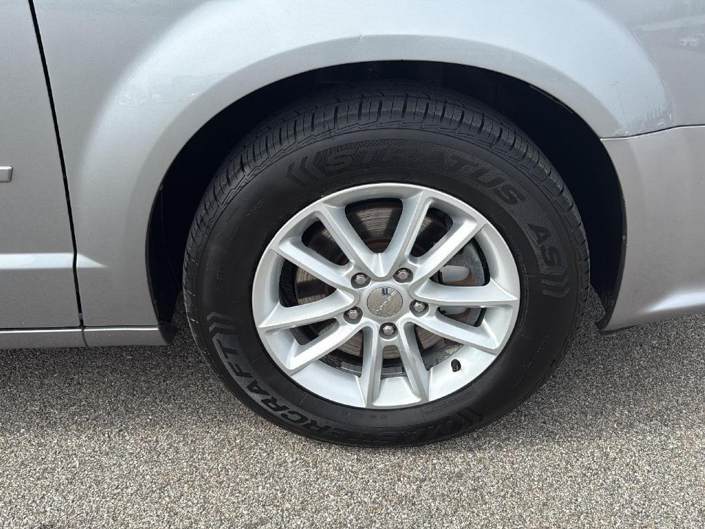 used 2014 Dodge Grand Caravan car, priced at $8,995