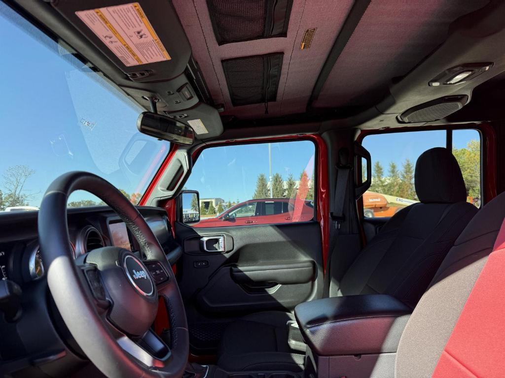 used 2018 Jeep Wrangler Unlimited car, priced at $31,995