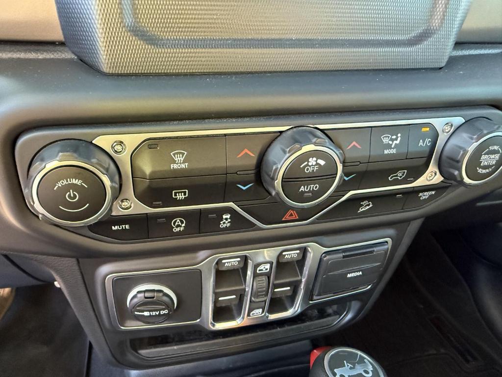 used 2018 Jeep Wrangler Unlimited car, priced at $31,995