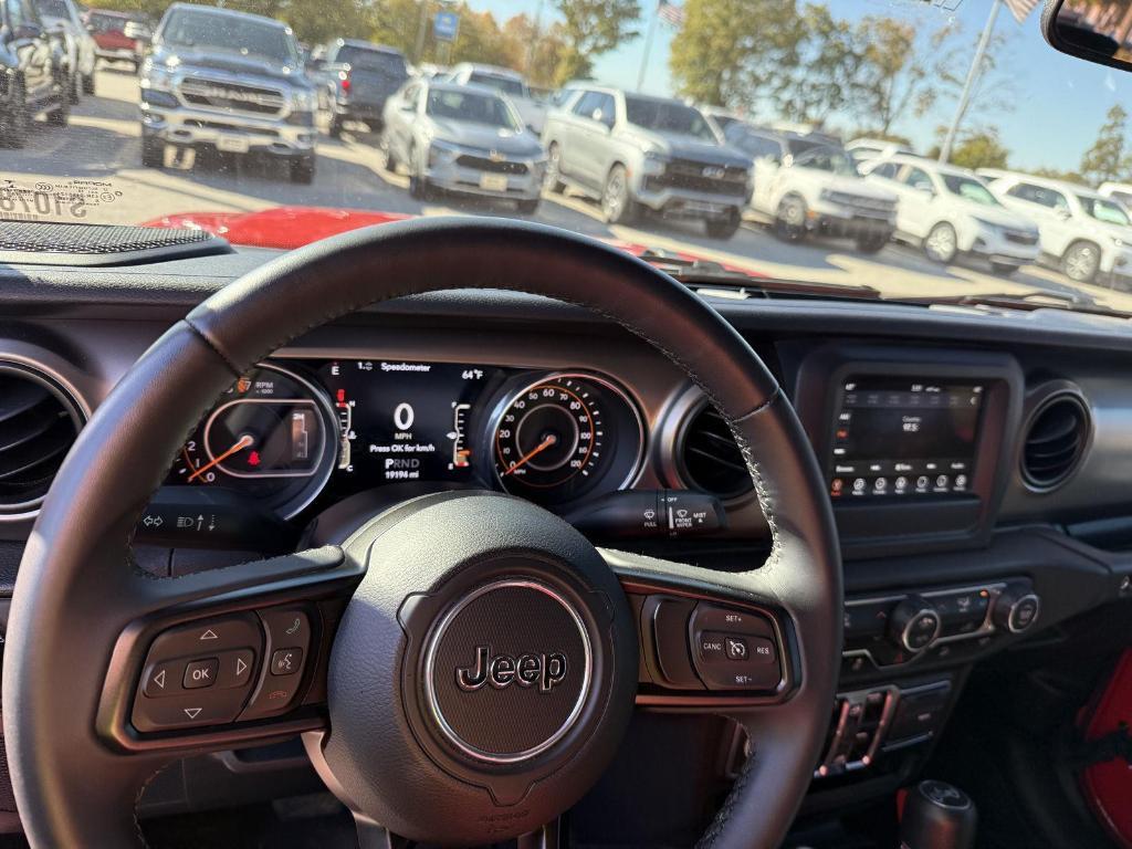 used 2018 Jeep Wrangler Unlimited car, priced at $31,995