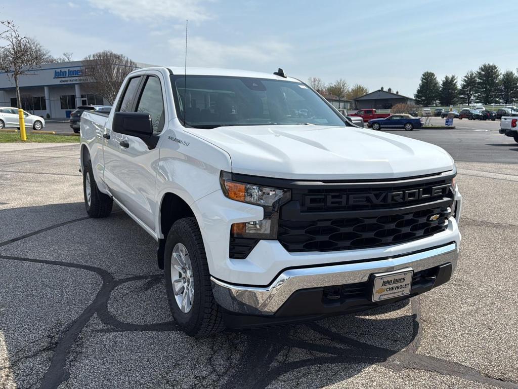 new 2025 Chevrolet Silverado 1500 car, priced at $43,570