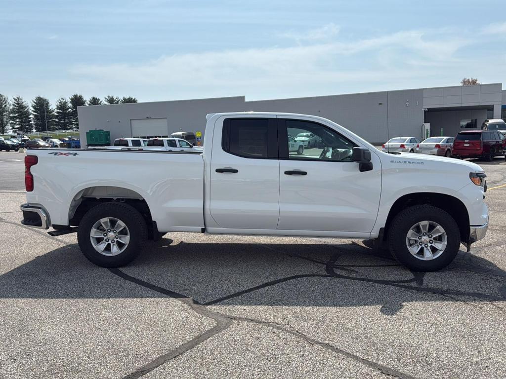 new 2025 Chevrolet Silverado 1500 car, priced at $43,570