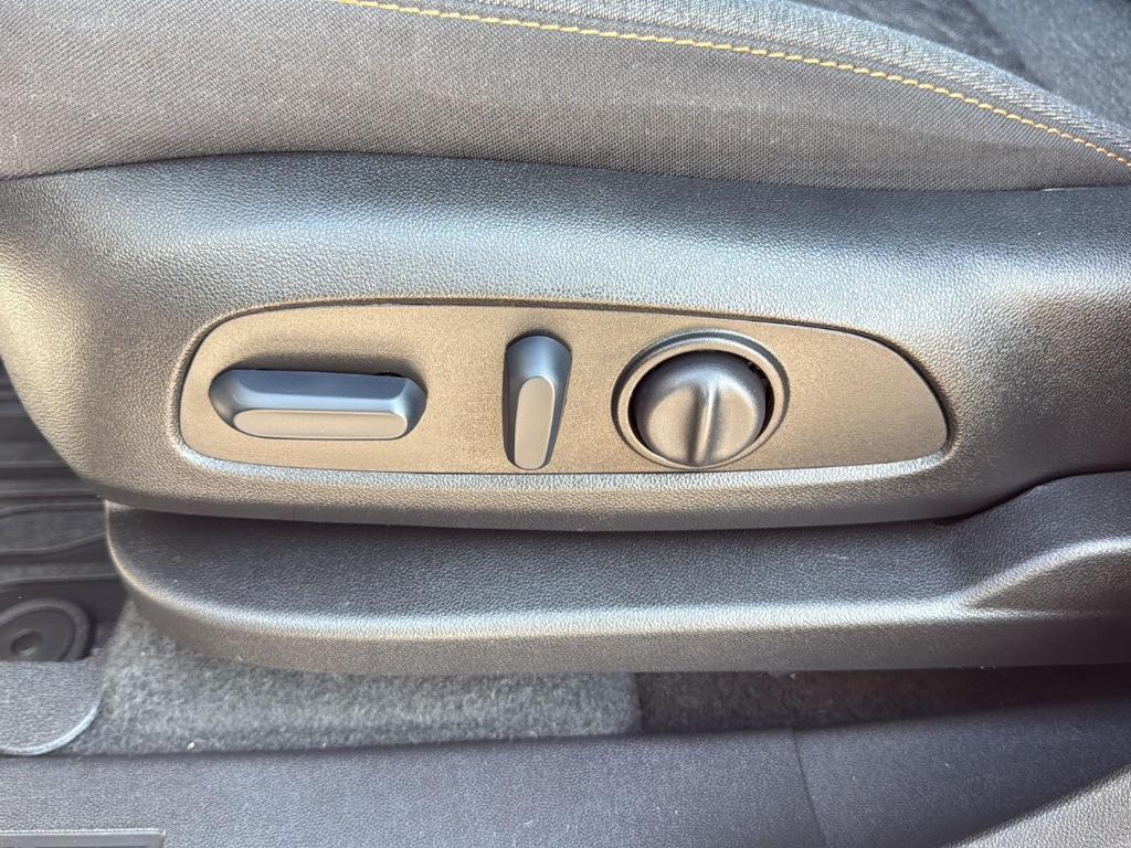 used 2023 Chevrolet Equinox car, priced at $23,495