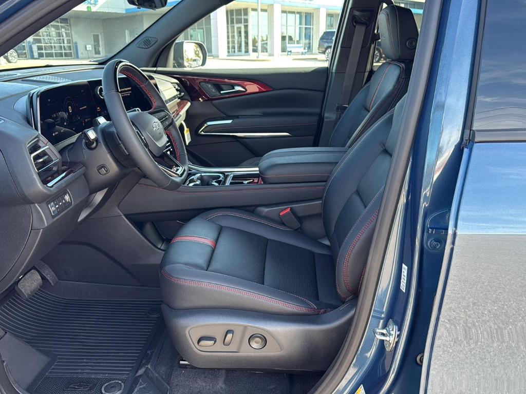 new 2026 Chevrolet Traverse car, priced at $59,935