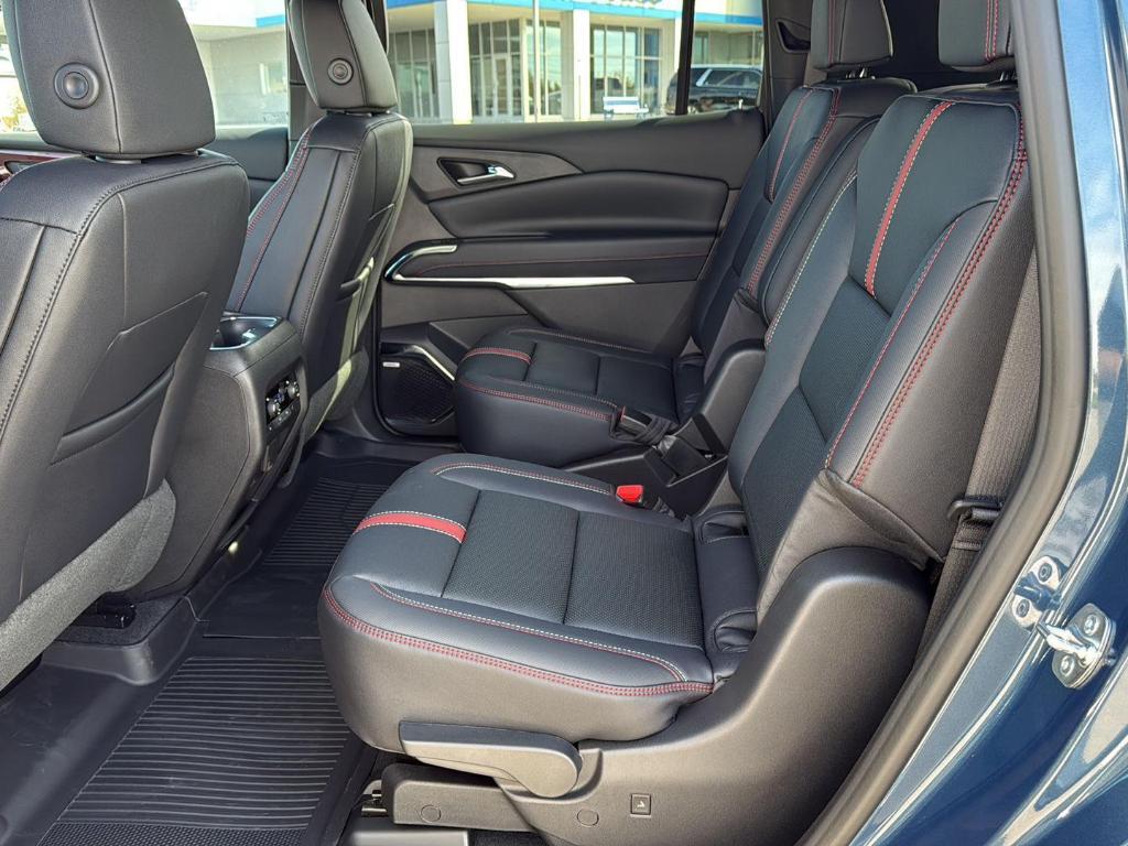 new 2026 Chevrolet Traverse car, priced at $59,935