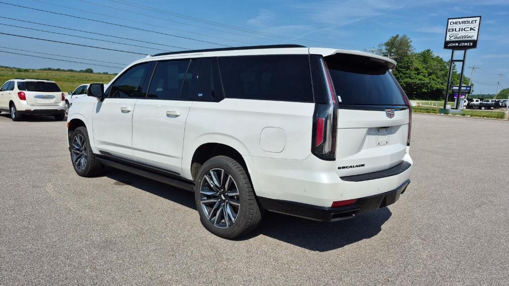 used 2021 Cadillac Escalade ESV car, priced at $67,995