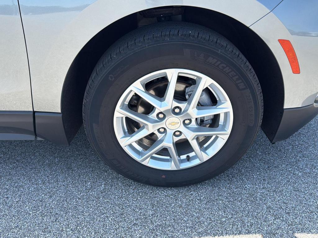 used 2023 Chevrolet Equinox car, priced at $25,000
