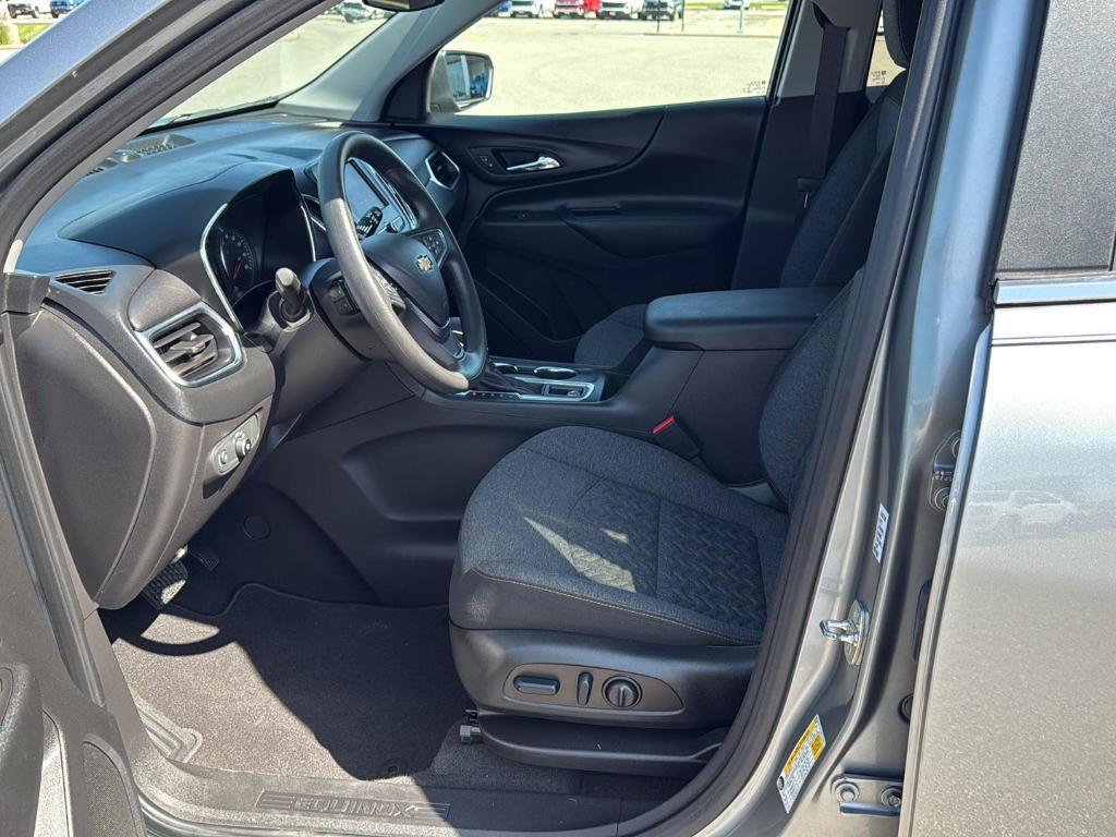 used 2023 Chevrolet Equinox car, priced at $25,000