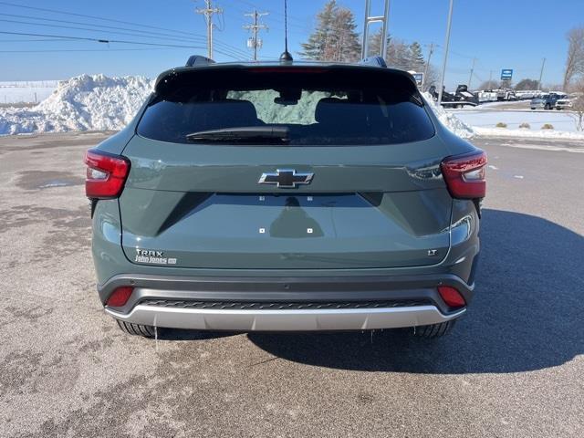 new 2025 Chevrolet Trax car, priced at $25,275