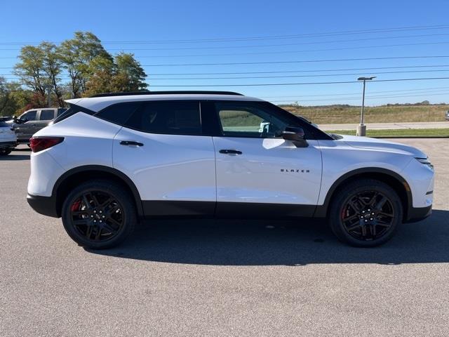 new 2025 Chevrolet Blazer car, priced at $43,460