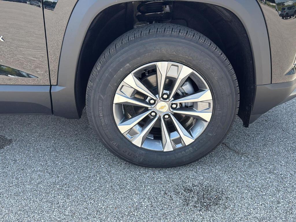 new 2026 Chevrolet Equinox car, priced at $30,035