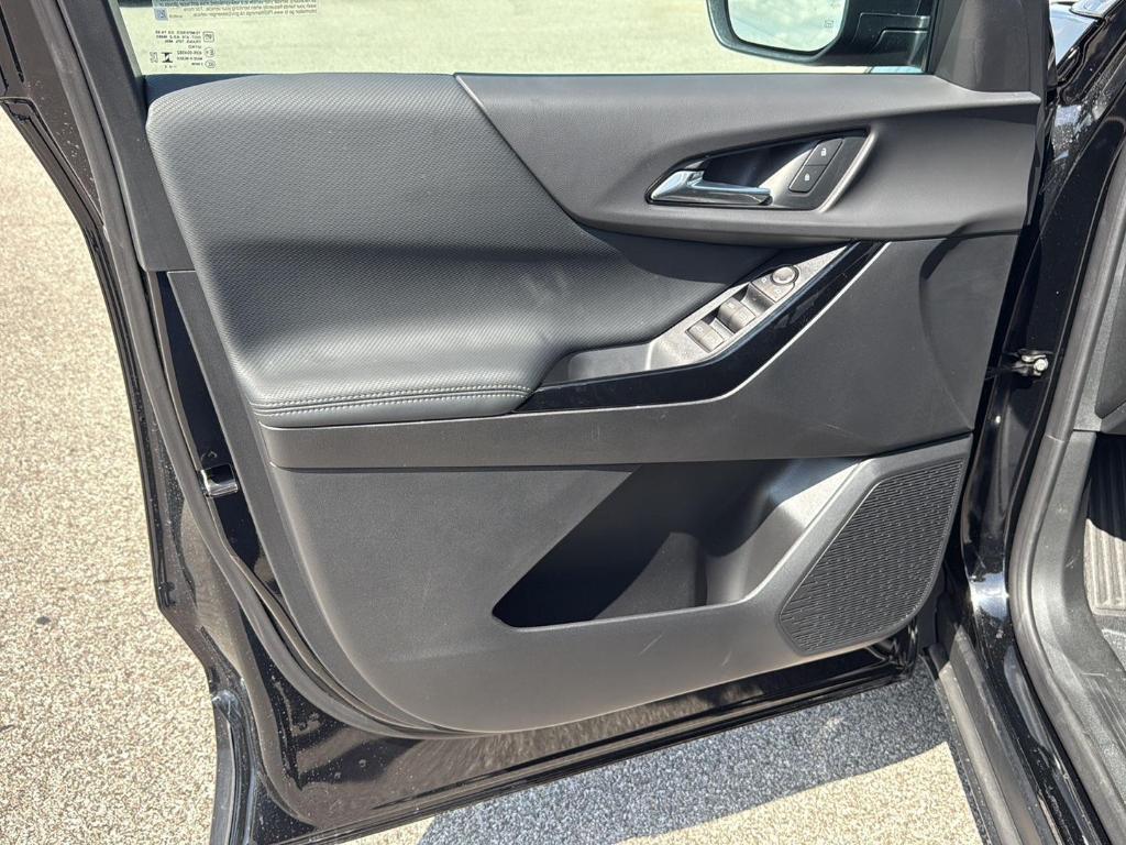 new 2026 Chevrolet Equinox car, priced at $30,035