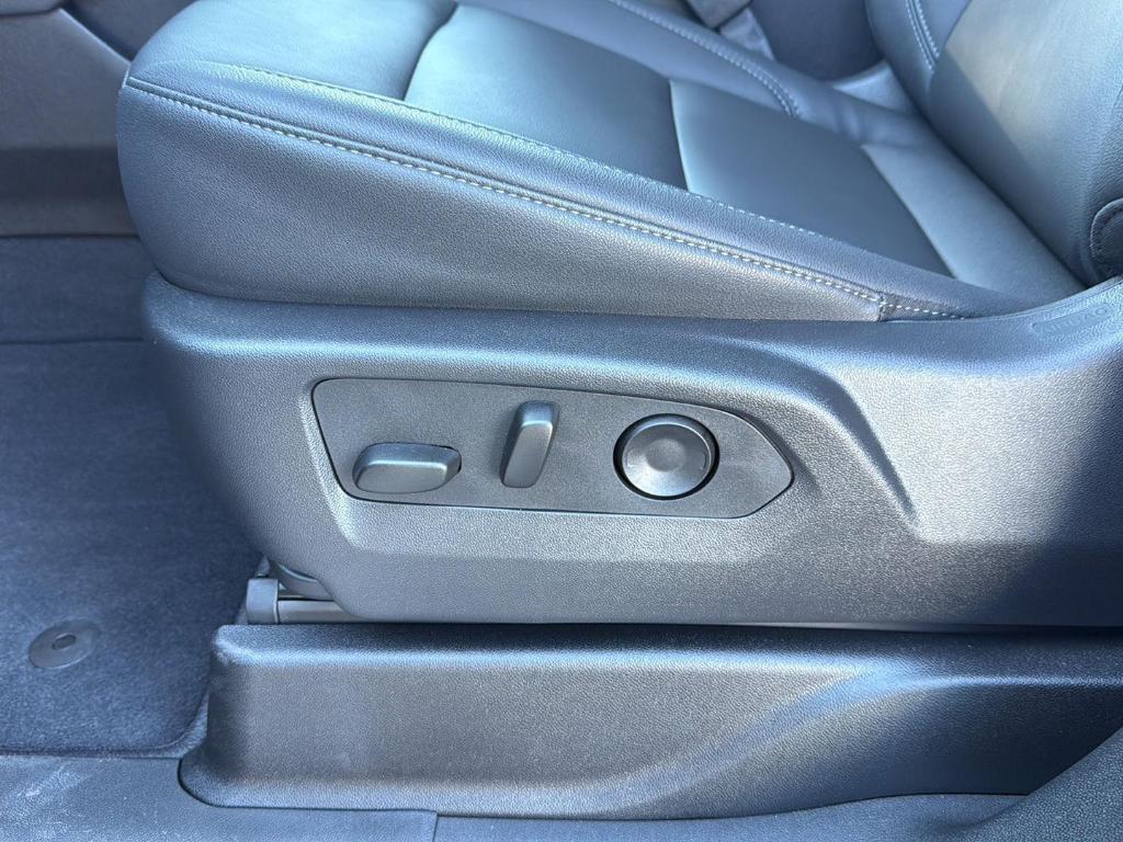 used 2025 Chevrolet Suburban car, priced at $79,995