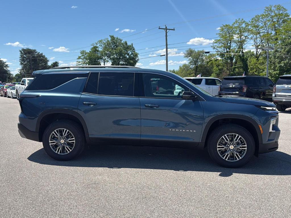 new 2025 Chevrolet Traverse car, priced at $46,510