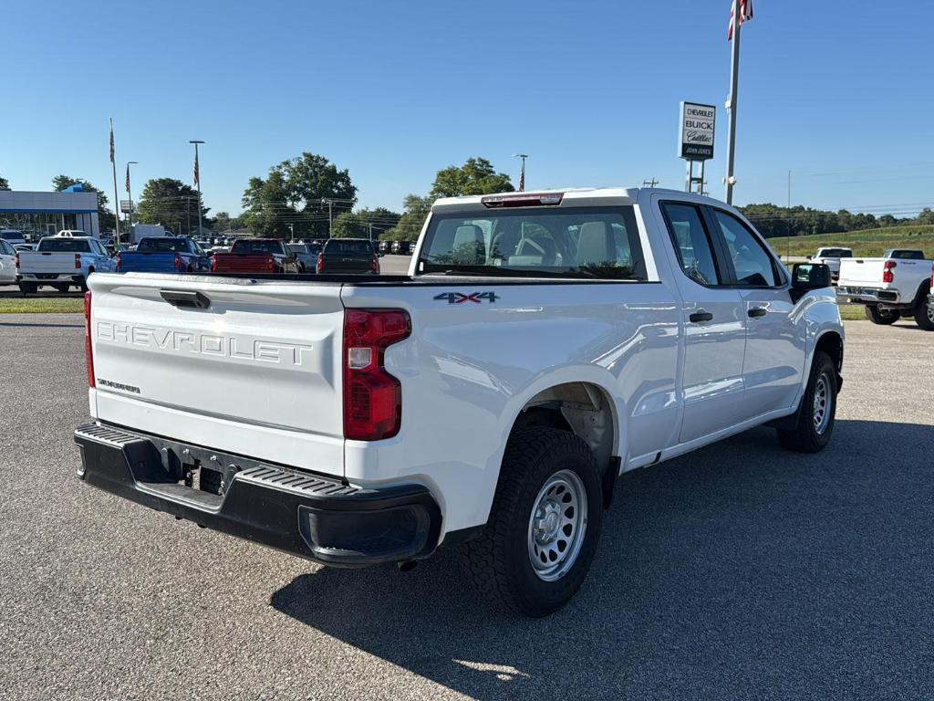 used 2021 Chevrolet Silverado 1500 car, priced at $30,000
