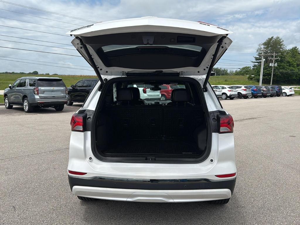 used 2022 Chevrolet Equinox car, priced at $26,395